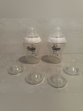 Set Of 2 Tommee Tippee 9oz Bottles Clear